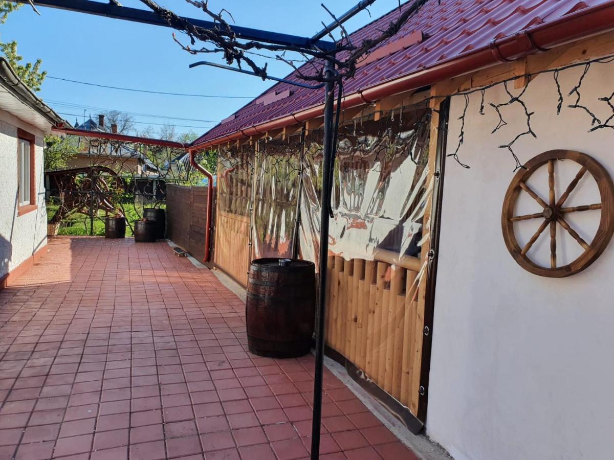 فيلا Casa Jeni Humulesti المظهر الخارجي الصورة